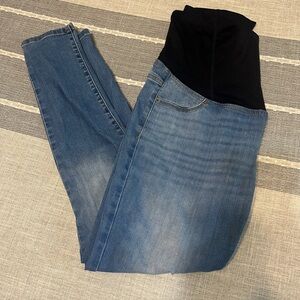 Maternity jegging size 4/27